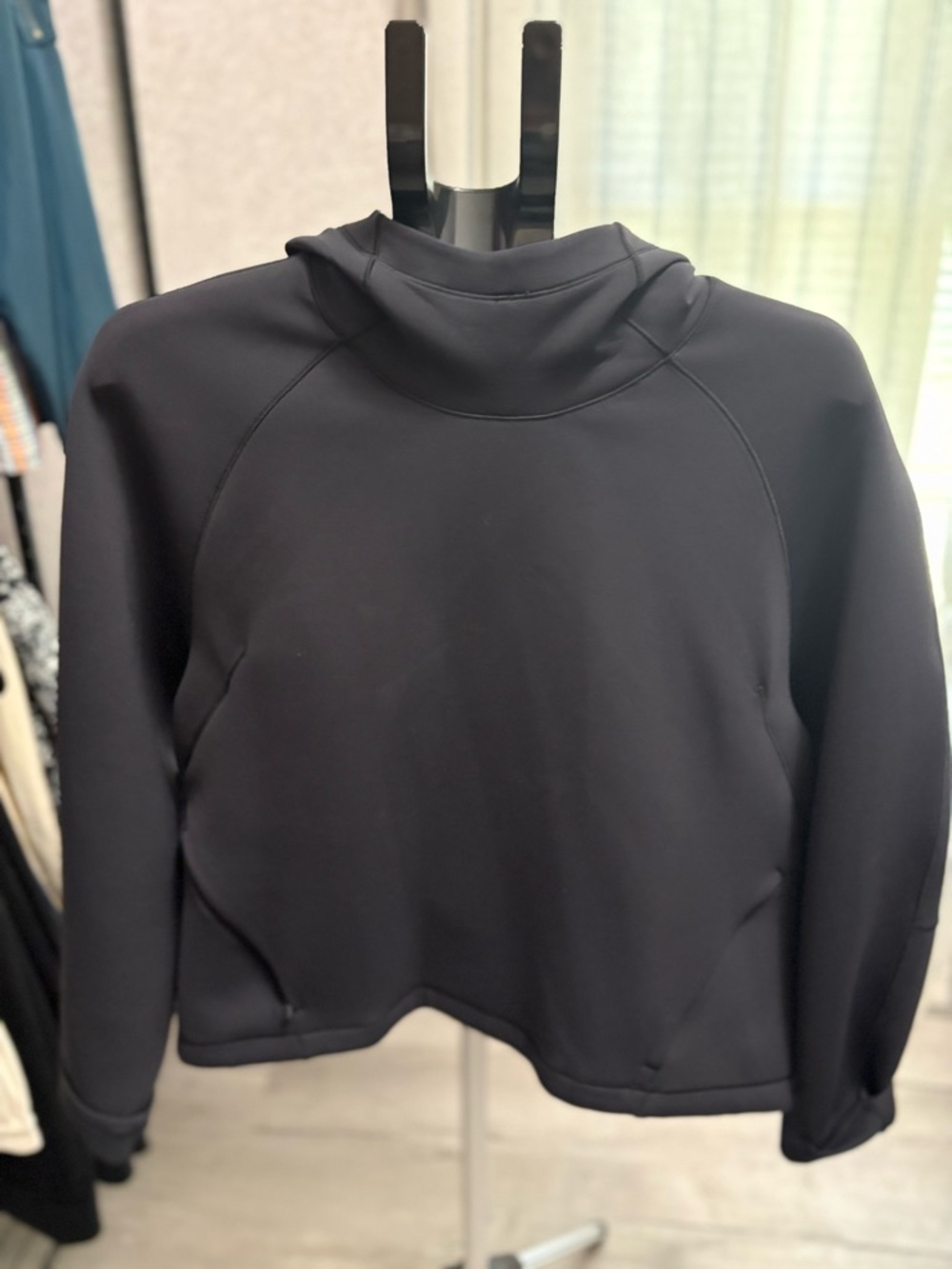 Lululemon black Cropped Pullover Hoodie